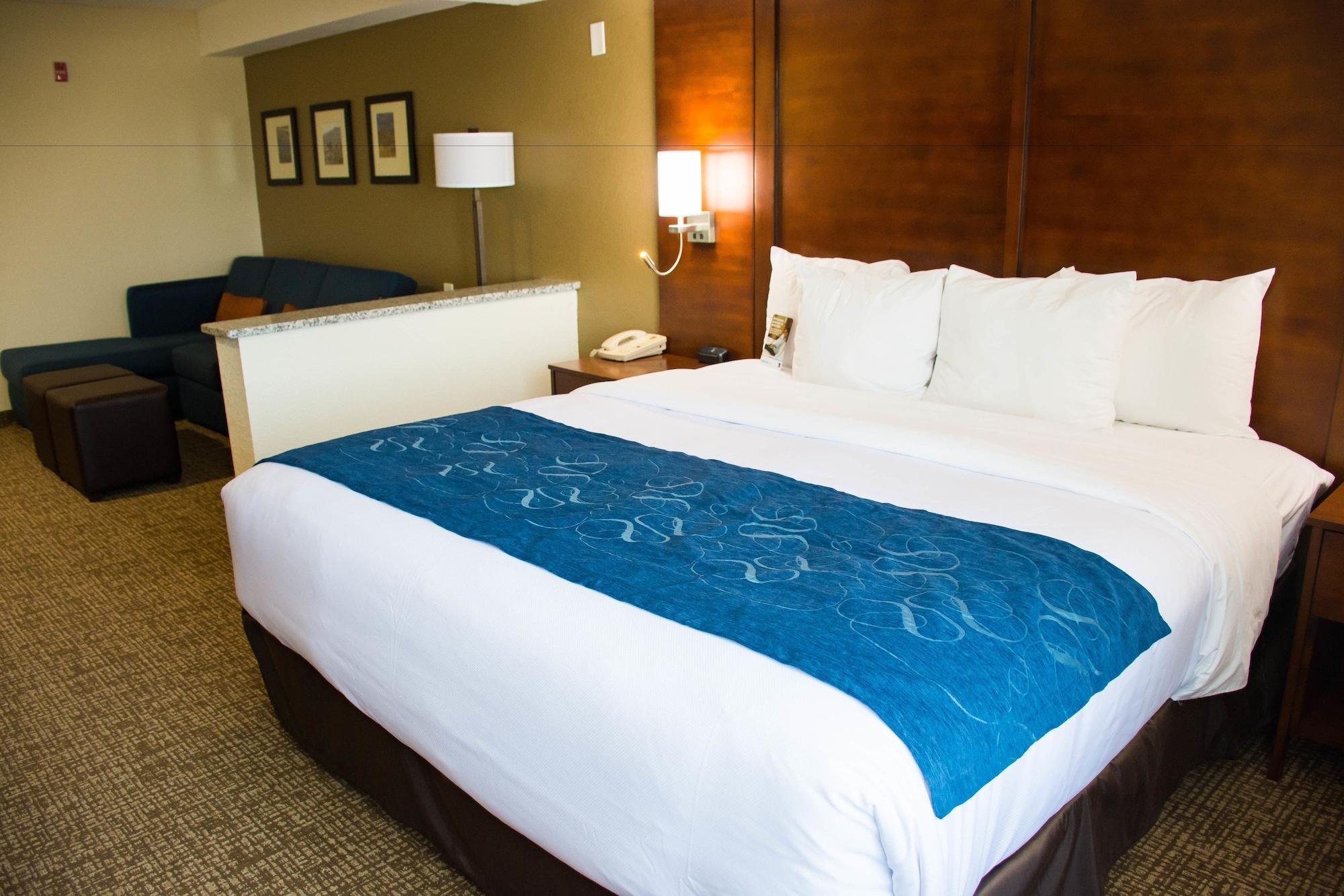 Comfort Suites El Paso Airport Екстериор снимка